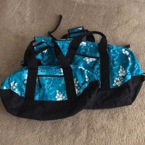 *SOLD* EUC L.L. Bean duffel bag set